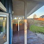 3 Bedroom Amazing In Σπίτι διακοπών *