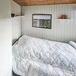 3 Bedroom Amazing In Augustenborg